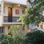 ενοικιαζόμενα χριστίνα *
