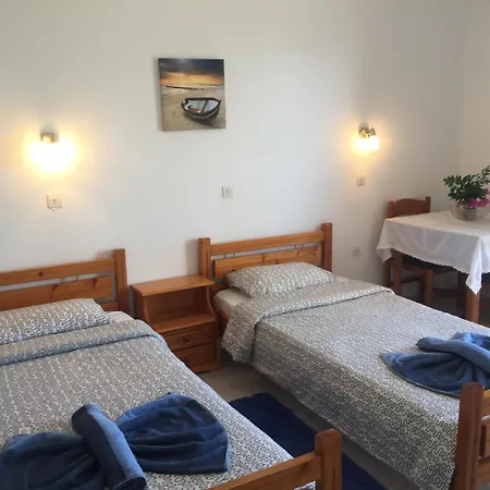 Christina Апартаменты Дрепанон