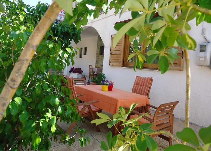 Апартаменты Christina *